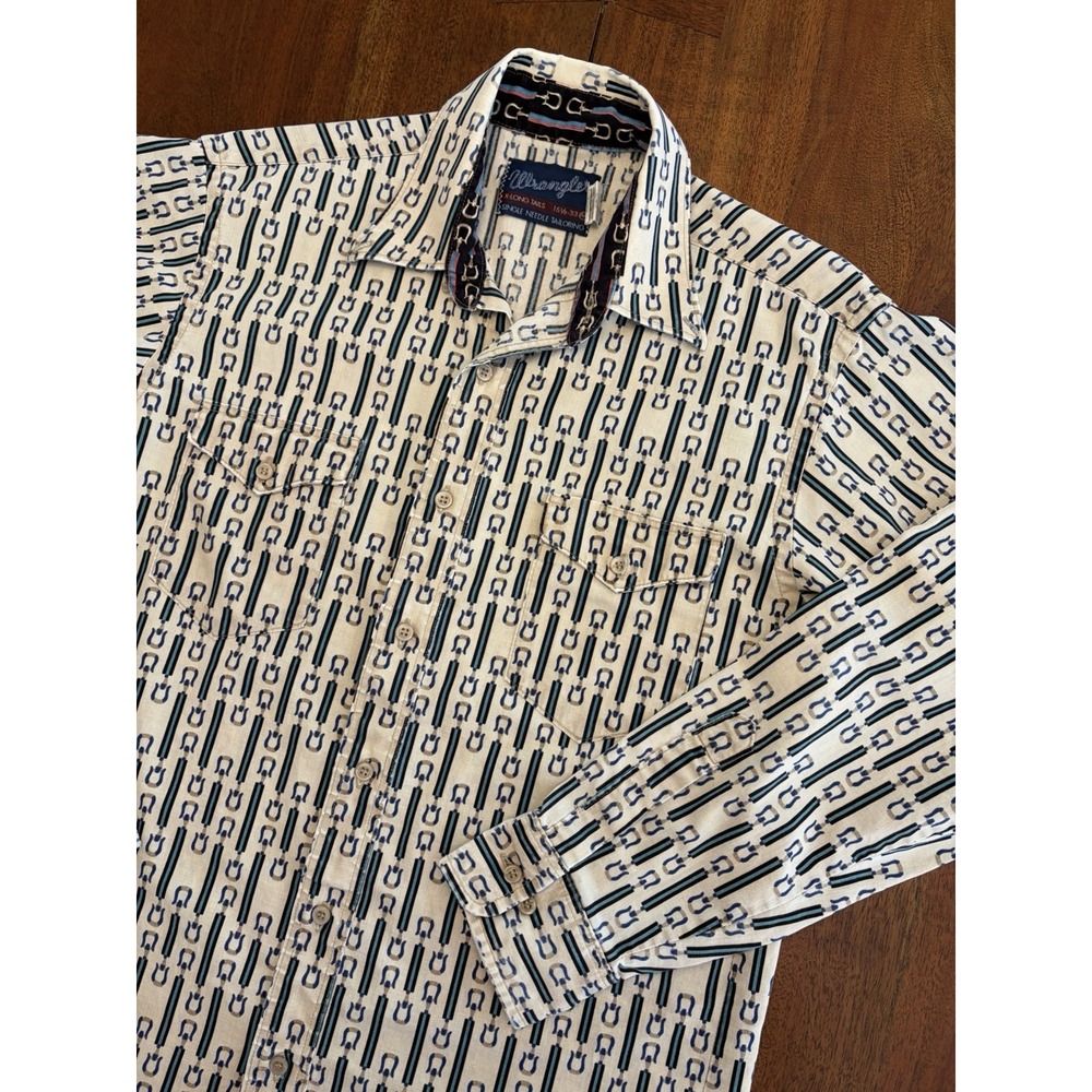 VTG Wrangler Cowboy Long Tails Shirt Mens M 15.5x33 Horseshoe Stirrup USA 80s 90